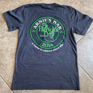 LIKE NEW -  2014 Arnie's St. Patrick's Day T-Shirt